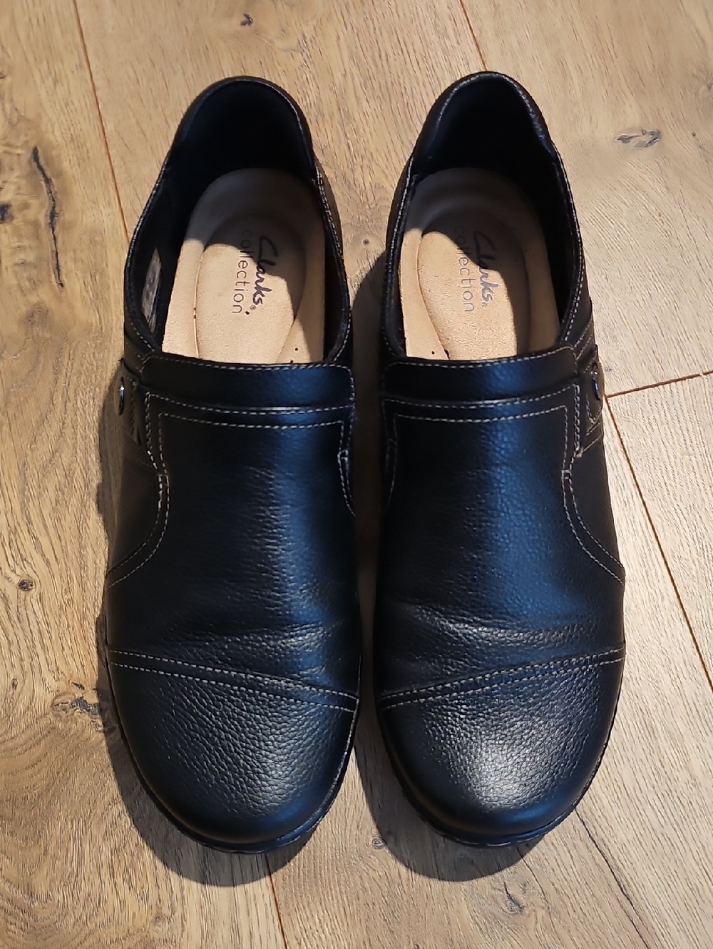 Clarks Collection Women's Black Leather Slip On Shoe Size 11 M
